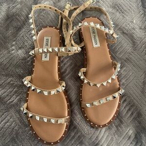 Steve Madden Travel Tan sandal